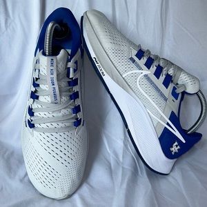 Nike Air Zoom Pegasus 38 University of Kentucky Mens SZ 7.5 Sneakers/Shoes